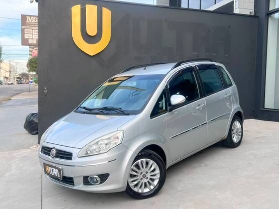FIAT IDEA 1.6 MPI ESSENCE 16V FLEX 4P MANUAL FIAT IDEA 1.6 MPI ESSENCE 16V FLEX 4P MANUAL